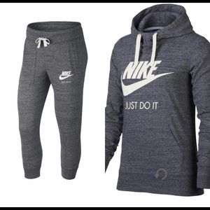 Nike Women's Gym Vintage  Hoodie And Joggers-Sz.L